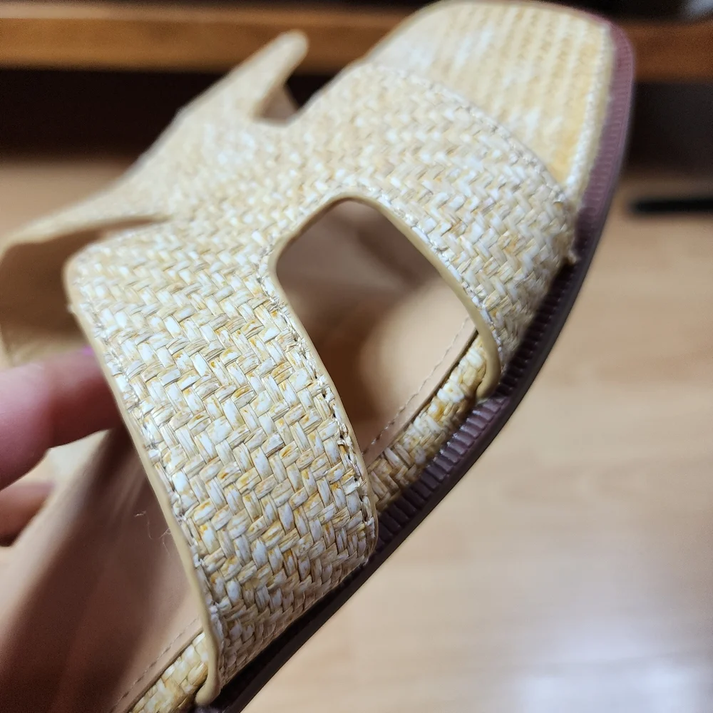 Steve Madden‎ / Madden Girl Hailey Raffia Beige Slide On Flat Sandals Size 9